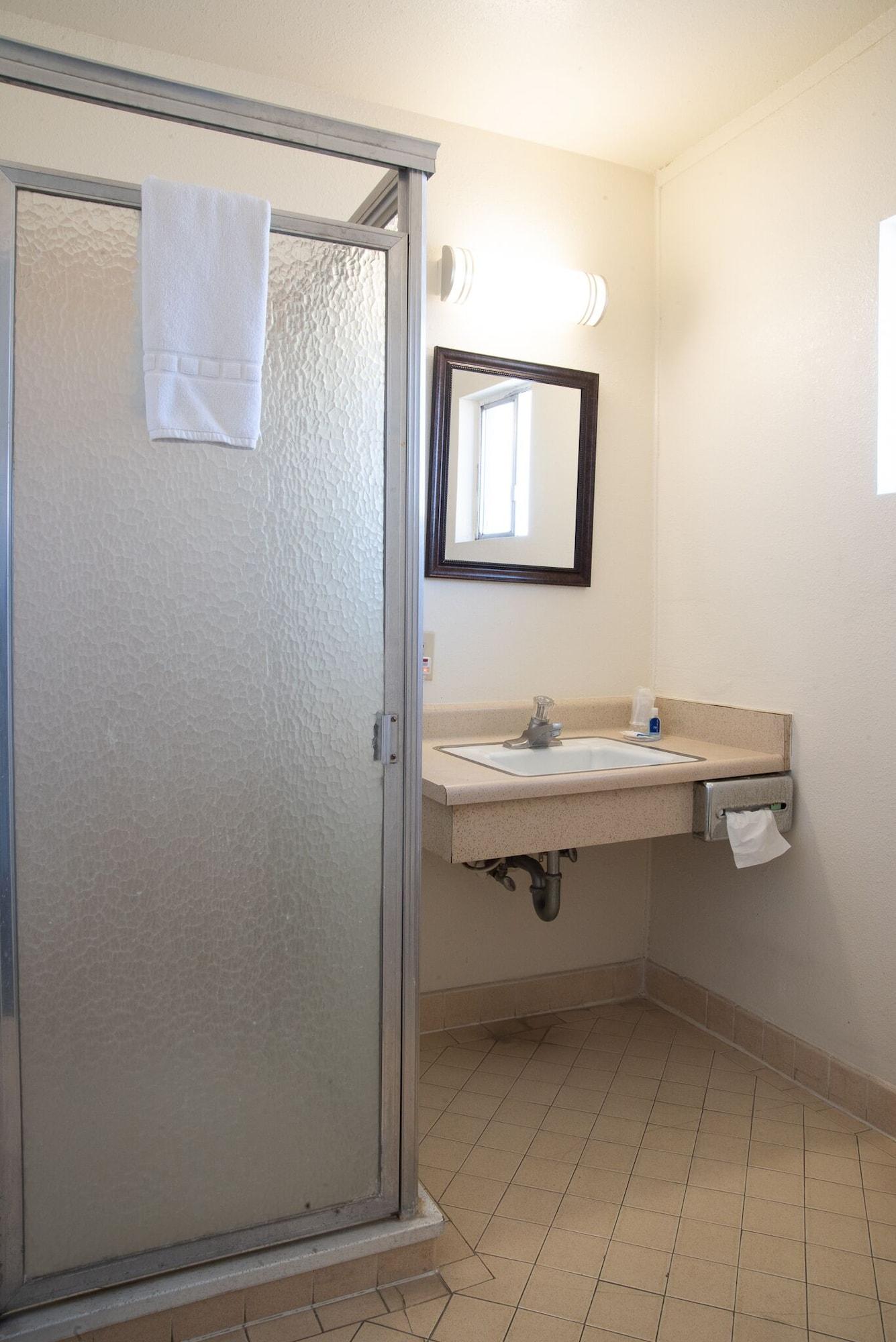 Rodeway Inn Near University-Gateway To Yosemite Merced Extérieur photo