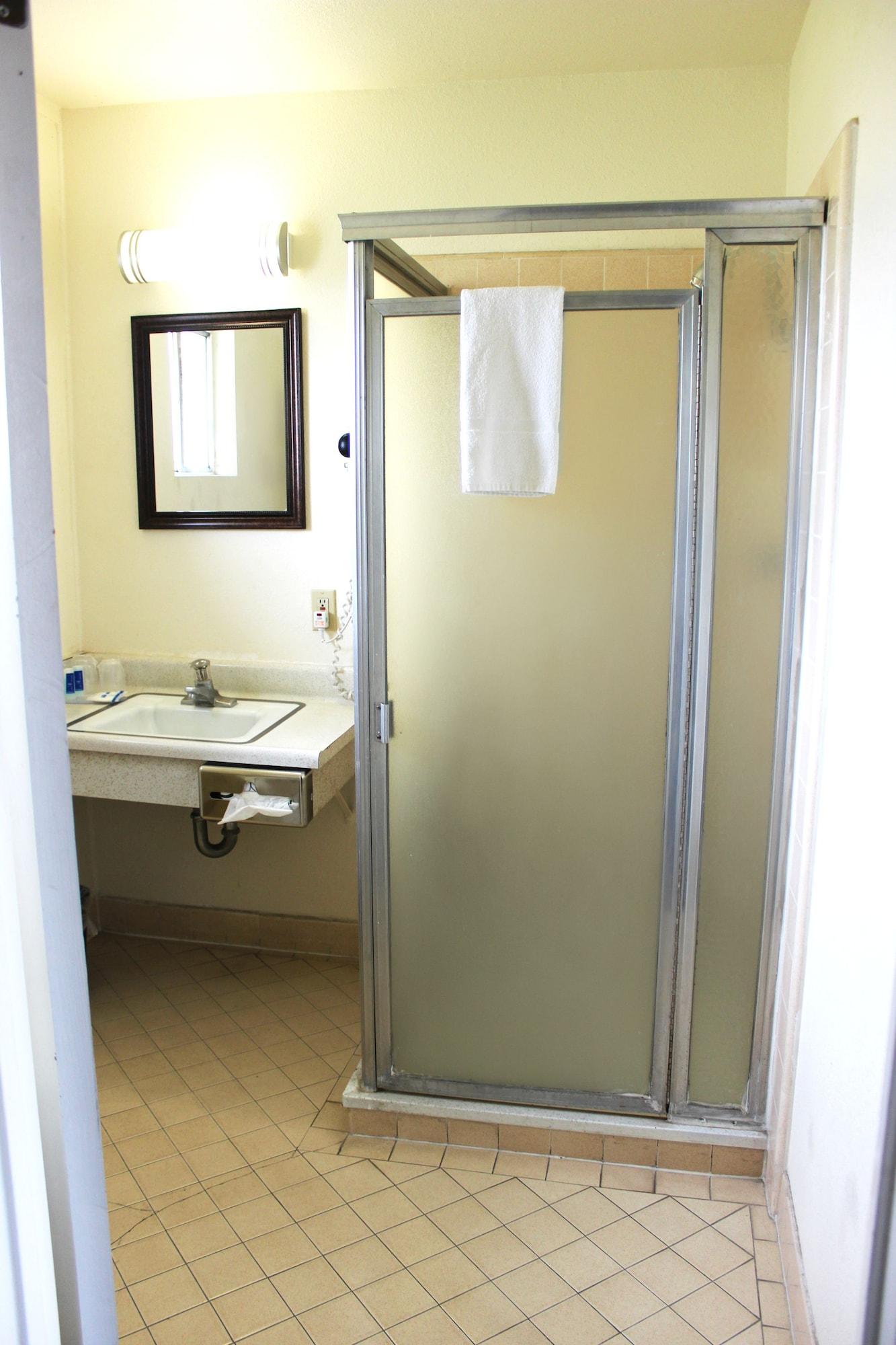 Rodeway Inn Near University-Gateway To Yosemite Merced Extérieur photo